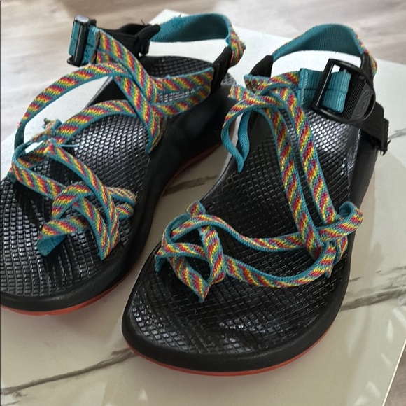 Chaco Black Sandals with Adjustable Z-Strap Design - Picture 3 of 8